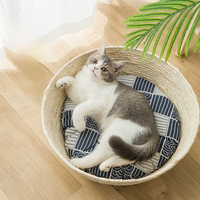 Corn Husk Straw Bed: The Perfect Cozy Retreat for Your Cat